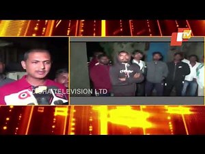 Koraput youths hand over detained liquor trader to police