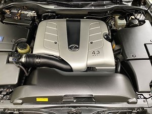 2001 Lexus LS430 Engine Running