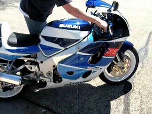1997 gsxr 750