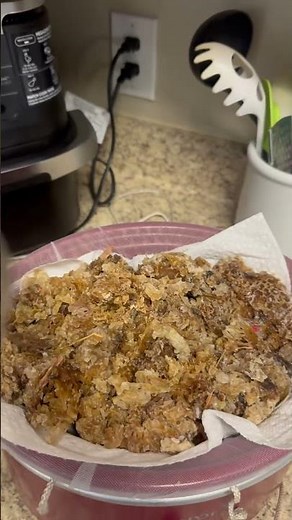 Raw Hive Wax to Golden Beeswax in 20 Seconds!