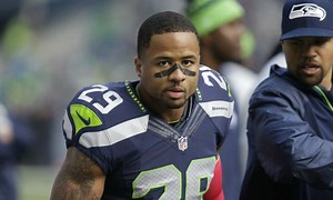 Earl Thomas shares video of his first day running after broken leg