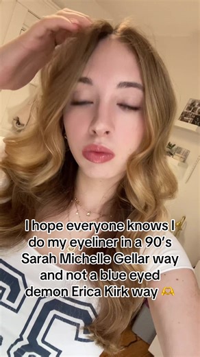 Buffy the Vampire Slayer Inspired 90s Eyeliner Tutorial