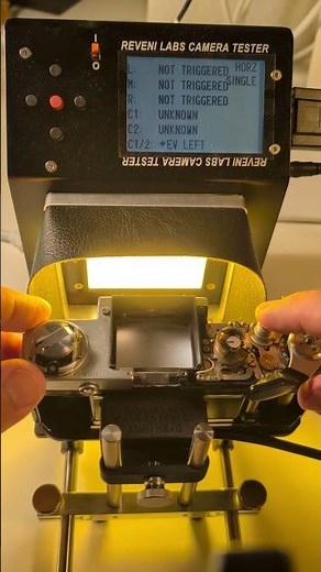 Testing the shutter of a Nikon F2 with the ReveniLabs Shutter Tester