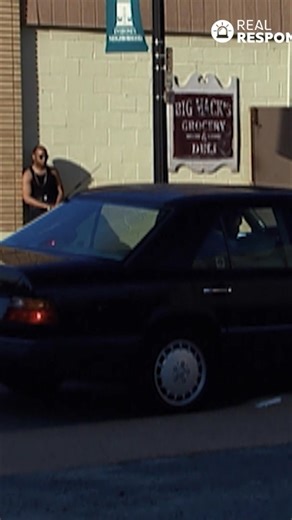 In 1980s NYC, the NYPD struggled against drug lords. Lorenzo 'Fat Cat' Nichols, a 26-year-old Queens native, wholesaled coke for $50,000/kilo. His HQ was a deli, until a buy-and-bust led to a search warrant. #NYPD #DrugLord #1980sNYC #FatCatNichols #Queens #DrugBust | Real Responders