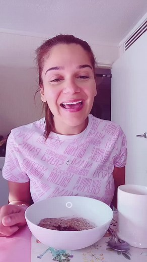 Delicious Breakfast Idea: Weetabix with Nutella and Milk