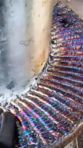 The hardfacing process is carried out on worn cylindrical components.#shorts #engineering #working