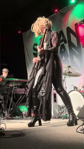 Samantha Fish (live cigar box guitar solo part 2) 9/13/2026 The Heights Theater: Houston TX