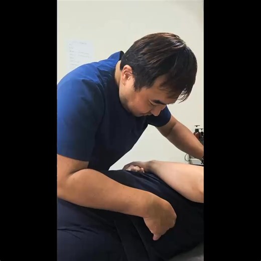專業推拿整復- 結合東方民俗調理基礎和西方徒手調理手法，多項專業證照和熟練技術給您最安全安心的筋骨調理。 有業界少見經歷豐富女整復師駐店服務和在中醫診所服務多年的優質推拿整復師師資，北投區近復興崗捷運站交通便利，收費透明合理。 歡迎來電預約:02-28982202 長青官方網站: https://www.chqmassage.com/ Line 預約:https://lin.ee/VwsTPs6 (ID: @mtg3971y ) 什麼人需要來長青做身體調理? 👉有背部或四肢關節不適感，想接受傳統整復推拿的人。 👉運動前後想運動按摩，放鬆肌筋膜的人。 👉想調理體態的人。 👉長時間固定姿勢工作的人（久坐辦公室或使用3C產品...）。 👉需要搬運重物或重複性工作，容易有工作傷害的人。 👉身體悶悶的，想接受拔罐、刮痧等民俗調理的人。 👉一般定期養生保養身體按摩，想舒緩疲勞的人。 👉沒什麼理由，就想好好寵愛一下自己的人。 眾多部落客體驗推薦! | 長青整復所