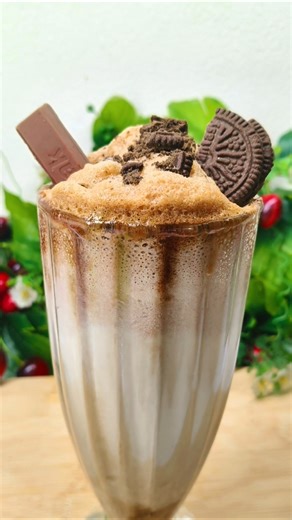kitKat,dairymilk chocolate and dark fantasy biscuit milkshake