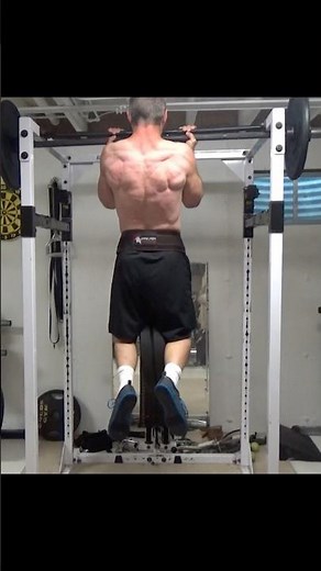 Build gorilla grip strength with this barbell / weighted chin-up hack