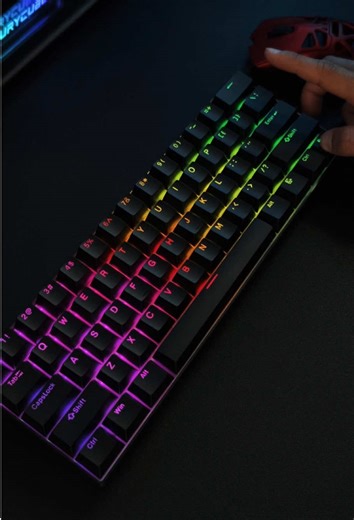 Night typists, this one's for you. 👻 #gaming #USA #gamingkeyboard #gamingsetup #fps