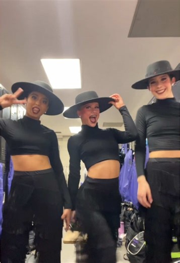 Dance Competition Divas Show Their Moves!