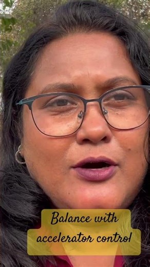 Accelerator with balancing #easy two wheeler balancing