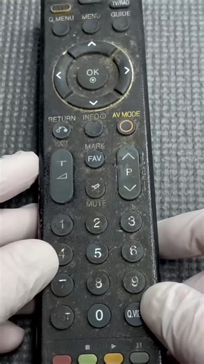 #keyboardasmr⌨️ #asmrremotecontrol #asmrjoystick #satisfyingvideos #asmrsounds