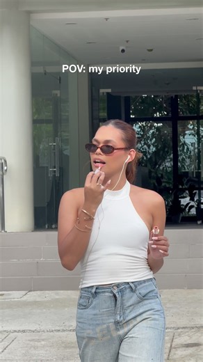 some things can wait, the gloss can’t 🤍 #naturale #shopwithnaturale #naturalegetglossedsupreme #getglossedsupreme #naturalereimagined