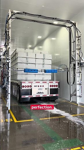 We Wash Semi Trucks in 15 Minutes (Here's How) 🚛