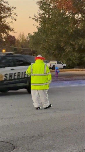 🎃 👻 Mornings can be scary… especially in school traffic! One of our “not-so-normal” crossing guards made an appearance this morning to help keep things moving 👀 Big thanks to our mystery clown for keeping it creepy but controlled! 🕐 Stay tuned — rumor has it another “special guest” will be taking over the afternoon shift… | Spartanburg Police Department