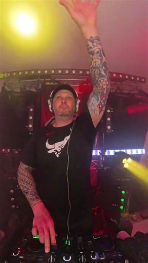 🤬🖕🏻the algorithms, let the music speaks for itself 🥳#algorithm #Music #Dj #Tomorrowland #DavidGuetta