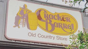 Workers Reveal What It's Really Like To Work At Cracker Barrel | Mashed