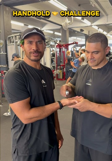 Handhold Challenge: How Long Can You Hold On? 🤝