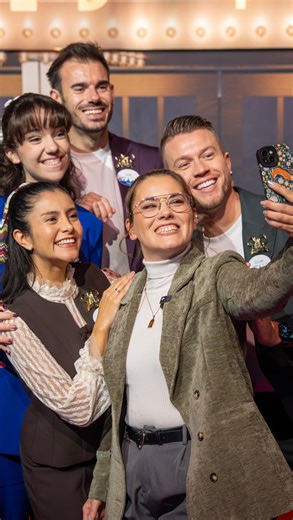 Disneyland® Paris Ambassadors on Instagram: "Hey, c’est Dorine ! Je suis Opératrice animatrice d’attractions expérimentée et formatrice à @DisneylandParis, et j’aurai l’honneur de faire partie des équipes Guest Flow lors de l’ouverture du Monde de La Reine des Neiges et l’inauguration de Disney Adventure World en 2026 ! 💫 ❄️ Suivez-moi dans ce mini-vlog pour découvrir ensemble Journey Into Disney Adventure World: A Cast Life Event ! ✨ Hey, it’s Dorine! I’m an Attraction host and trainer at @Dis