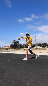 12K views · 330 reactions | What a overhand 略勞 . . . . . . . . . . . . #reels #boxing #learn #stepbystep #explore #fyp | Hassan Wh | Facebook