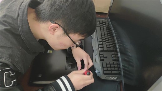 联想Y50-70换固态硬盘教程