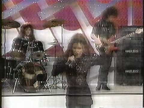 Gloria Trevi "Dr Psiquiatra" Debut en Siempre Domingo 1989