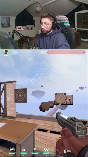 Yeni silah Bandit'i ‪@combatry‬ ile kısa bir göz atalım! 👀 | VALORANT