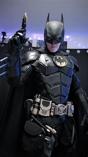 The CompLEX Cave on Instagram: "Suit v13C.0: "Lego Batman IRL or Something" I honestly hate the leg armor, and I will be repainting it! New cowl on the way too :) Everything else I am happy enough with #batman #thebatman #legobatman #dc #cosplay"
