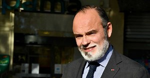 Édouard Philippe sur un ring de boxe : l'ancien Premier ministre impressionne les internautes