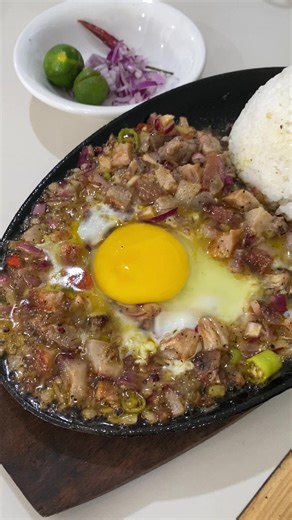 Delicious Sisig Recipe: A Taste of MNL