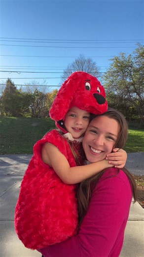 Clifford the Big Red Dog Halloween Fun | PBS Kids
