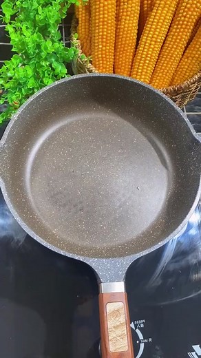 I like ice cream, i like popcorn. Hum, ice cream popcorn!🍿#popcorn #asmr #trend #foodie #fyp #yummy #lifehack