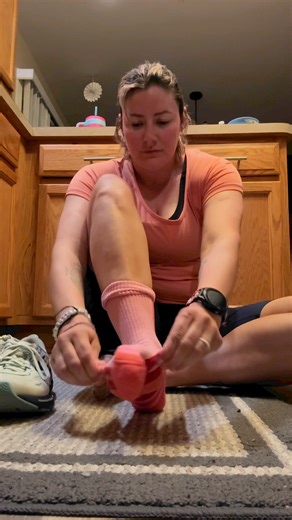828K views · 5.7K reactions | 19 miles to go #emilyrunsamarathon #marathontraining #couchtomarathon #chicagomarathon2024 | Emily Feret | Facebook