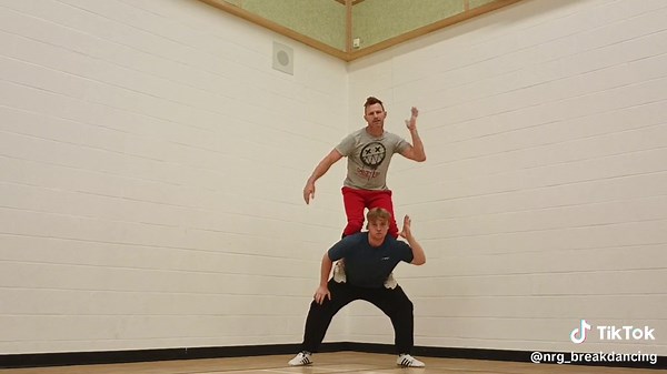 #breakdance #fyp #hiphop #dance # partner moves