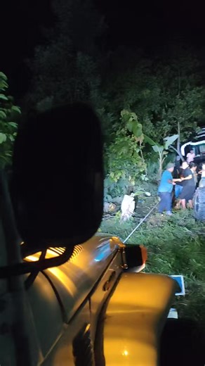 Jwk bantu Evakuasi Bus yg tergelincir di Leter S Tergo Peziarah Alhamdulillah selamat semua..#jeepwisatakudus_official