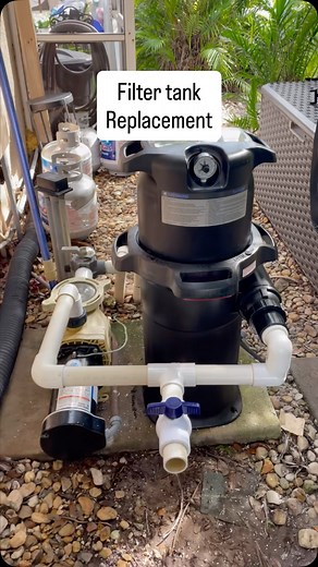 A cracked filter tank can quickly turn dangerous. 💧💥 We replaced this one before it caused a bigger problem! Safe, clean, and efficient once again. ✅ Professional filter replacement ✅ Pressure test & system balance ✅ Serving Boca Raton and all of South Florida #AquariusPools #PoolRepair #FilterTankReplacement #BocaRatonPools #PoolMaintenance #PoolPros #boca #bocaraton | Aquarius Pools Service and Repair