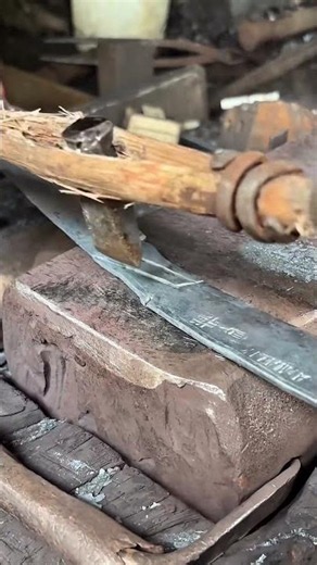 The Art of Traditional Forging 🔥 #Blacksmith #Forging #Shorts