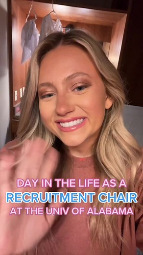 Ready for sisterhood!!!! #bamarush #bamarushtok #findyourgrace #alphagam #alabama #recruitmentchair