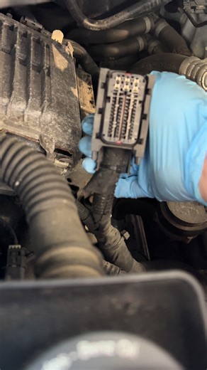 Forgot to mention there is an extended warranty up to 10 years 150k on these now! Unfortunately this one has 193k on it! #mercedes #benz #pcv #crankcase #p052e