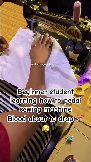 Learning how to use manual sewing machine as a beginner