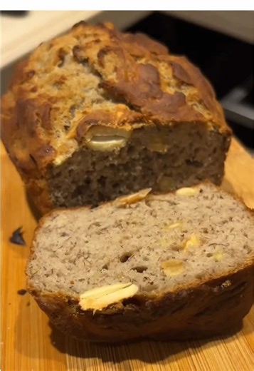 bake with me my favorite banana bread🤍 – It turned out so fluffy and sweet even though it has no added sugar. #asmr #fyp #bananabread #bakewithme #healthy