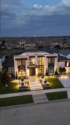 Luxury Homes in Frisco, Texas!🤝