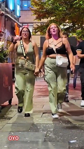 Party Vibes in 💃🏻🇬🇧#liverpool#shorts#uknightlife#vibes#viralshorts#nightlifeshorts#oyoshorts#ukoyo