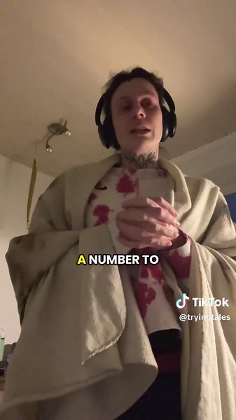 Let them, let people help and love you. They see you being activly disabled 24/7. #UnmaskingAutism #AutisticBurnoutRecovery #LowSpoonsDay #autisminwomen #autismtok