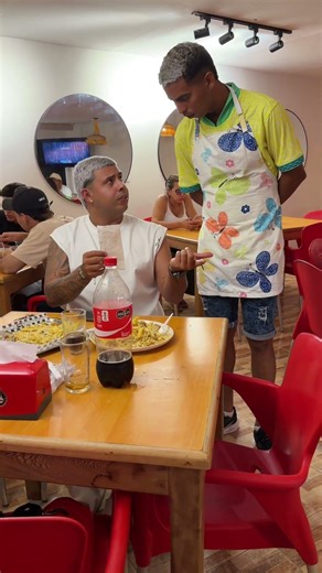 Me fui con el mesero