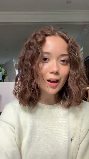 The Story Behind 'Magnolia' Song by Laufey | Lyrics Explained