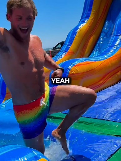 Hey, we don’t care if you wear underwear or not with your trunks… but you really don’t have to with #chubbies