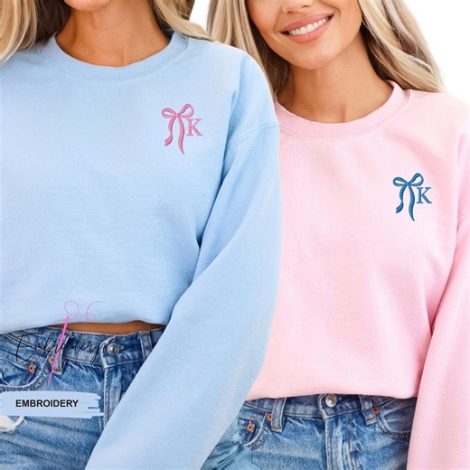 Custom Initial Bow Ribbon Embroidered Sweatshirt, Bridal Party Sweatshirt, Bridesmaid Proposal Gift, Cute Bow Sweatshirt - Etsy